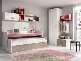 DORMITORIO CON CAMA Y ESCRITORIO DESLIZANTE